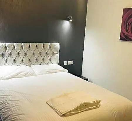 Oyo The Pleasant House Otel Manchester