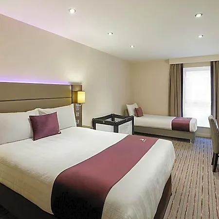 Premier Centre West 3*