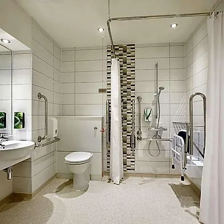 Premier Centre West Hotel 3*