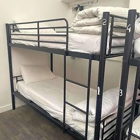 Rahman Hostel *