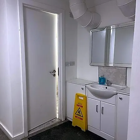 Rahman Hostel Manchester