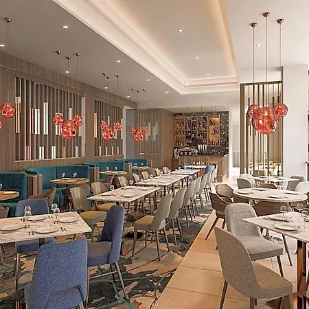 Hotel Clayton Centre 4*
