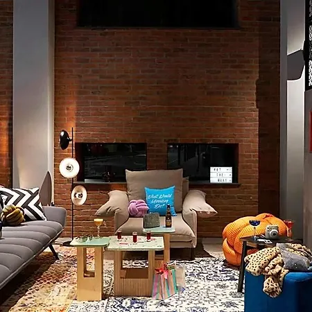 Hotel Moxy Centre