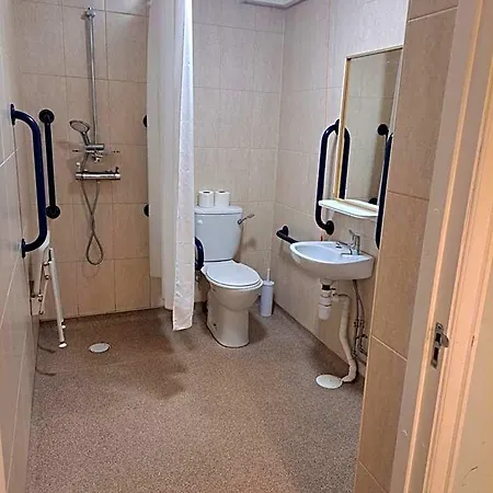 Luther King House Otel 2*