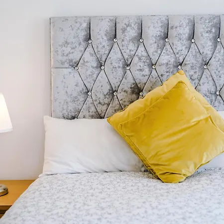 Duchy House, Private Rooms In Salford By Kammili Properties Tatil Evi *