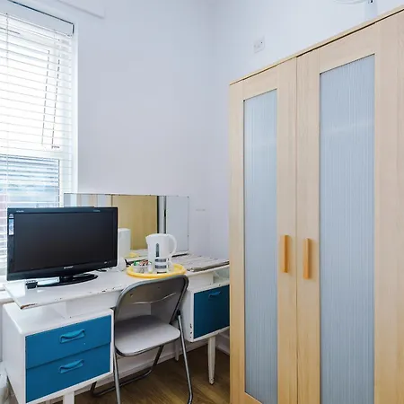 Duchy House, Private Rooms In Salford By Kammili Properties Tatil Evi