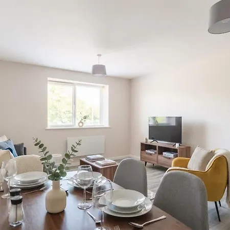 Daire Spacious & Bright 2 Bed *