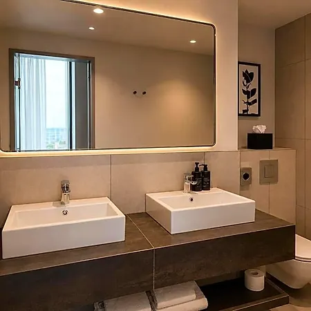 Aloft By Marriott Centre Отель 3*