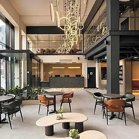 Aloft By Marriott Centre Hotel 3*