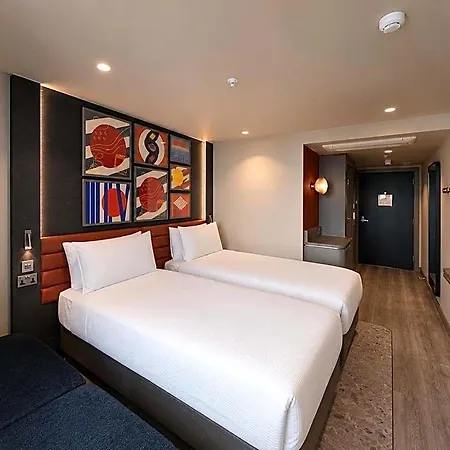Aloft By Marriott Centre Отель 3*