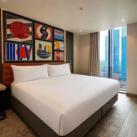 Aloft By Marriott Centre