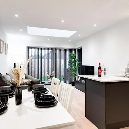 New Build Haven * Manchester