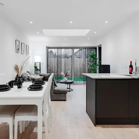 Apartment New Build Haven *