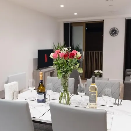 One Bed Flat 7 Mins Walk To Piccadilly