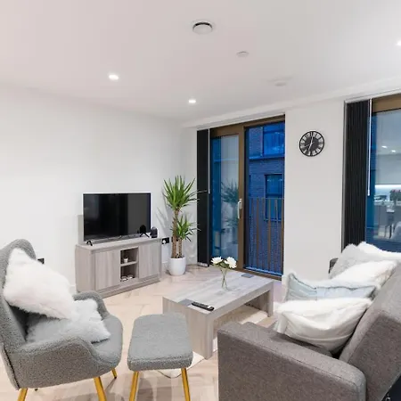 One Bed Flat 7 Mins Walk To Piccadilly *