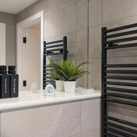 Apartment One Bed Flat 7 Mins Walk To Piccadilly *