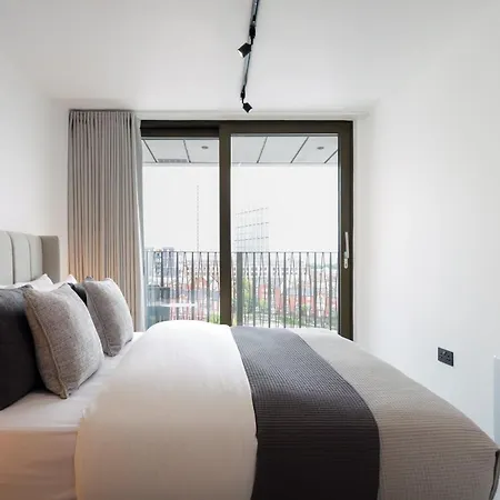 Urbano At The Heim Manchester