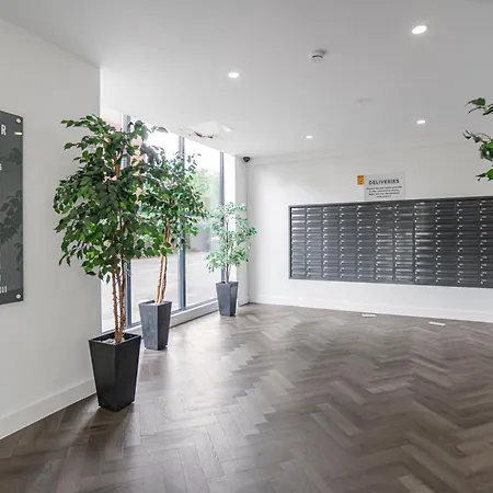 Sleeps 5 Ideal For Work Trips Up To 40 Percent Off Old Trafford Modern
