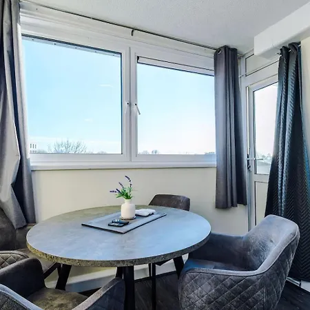 1-bed Flat Hume 5 Min To Mmu & Uom 15 Off Apartmán *