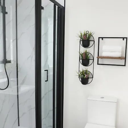 Modern Retreat Daire *