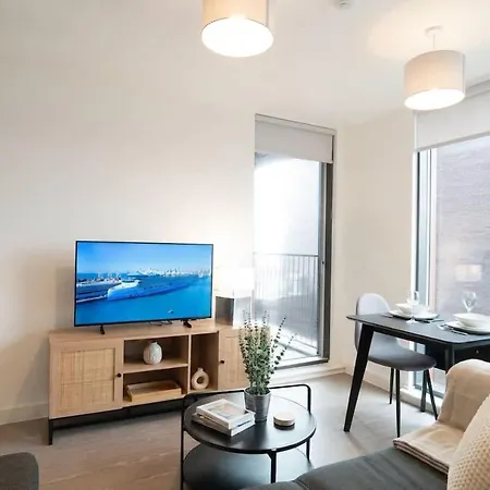 Bright 1 Bed In W Balcony * Manchester