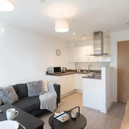 Bright 1 Bed In W Balcony * Manchester