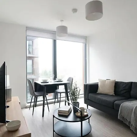 Daire Bright 1 Bed In W Balcony Manchester
