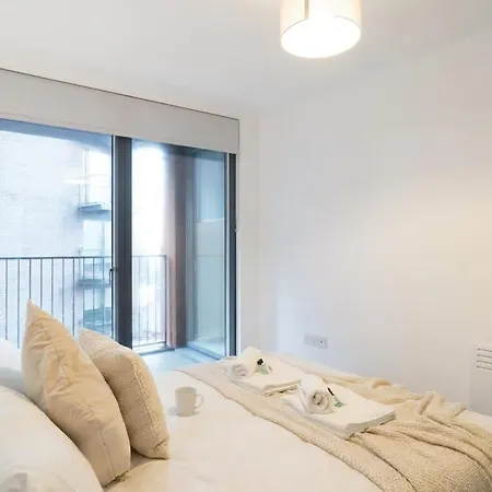 Bright 1 Bed In W Balcony * Manchester