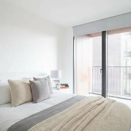 Daire Bright 1 Bed In W Balcony Manchester