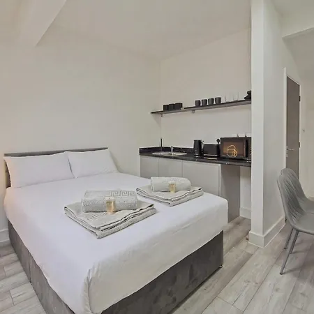 Дом отдыха Spacious 5br House Near Centre