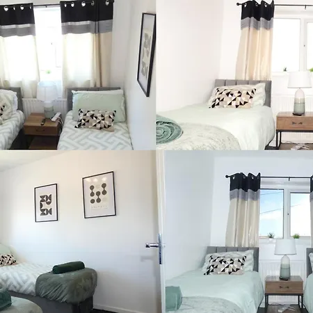 2bdr House 4 Beds & Sofa With 3 Tvs Netflix Ps4 Free Parking Near Mcr Ao Arena Ferienhaus Manchester