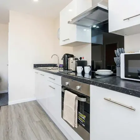 Spacious Bright 1 Bedroom Manchester