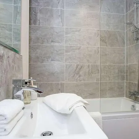 Spacious Bright 1 Bedroom Apartman Manchester