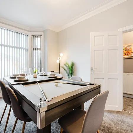 Modern 3br For 8 - Easy Access - Free Parking Nyaraló Manchester
