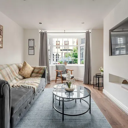 3br Parking Wifi Sleeps 8 Nyaraló Manchester