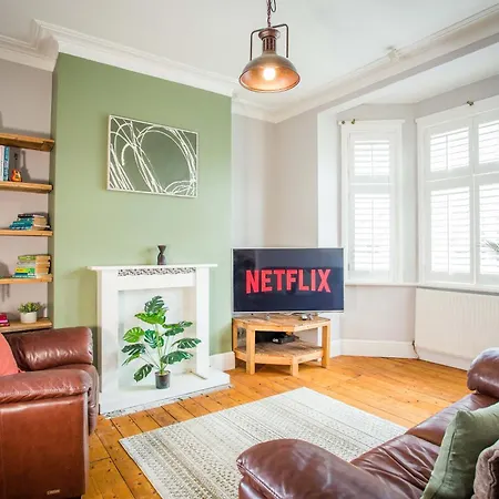 Stylish 3-bed House - Salford Quays & Mediacity Manchester