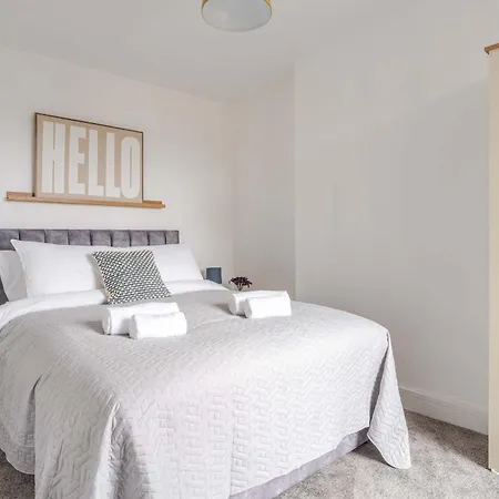 3br Parking Wifi Sleeps 8 Nyaraló Manchester