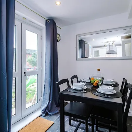 Tatil Evi Sleeps 5 Near Centre Free Parking Manchester