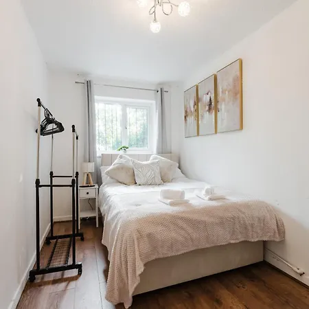 Cosy 2br - Sleeps 6 - Etihad - Free Parking Nyaraló *
