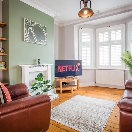 Stylish 3-bed House - Salford Quays & Mediacity Tatil Evi Manchester