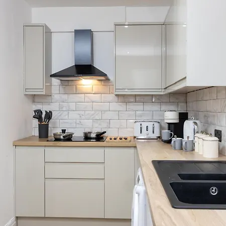 Entire Next To Trafford Centre