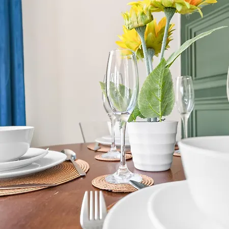 Spacious Maisonette, Hosted By Eason With Free Parking *
