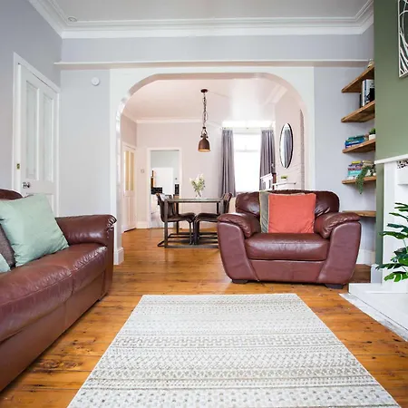 Feriehus Stylish 3-bed House - Salford Quays & Mediacity