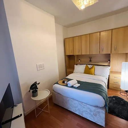 Cozy Guest In - Ideal For Short *
