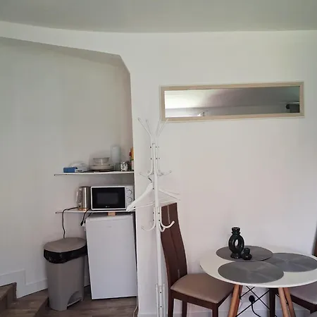 Private Spacious Ensuite With Free Car Park, Coop, Etihad & Easy Reach Of Piccadilly *