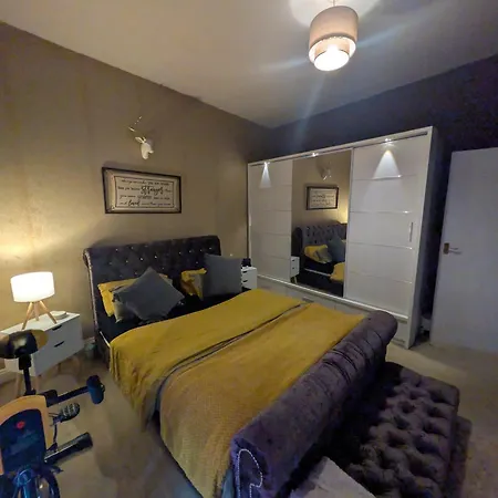 Cosy * Manchester