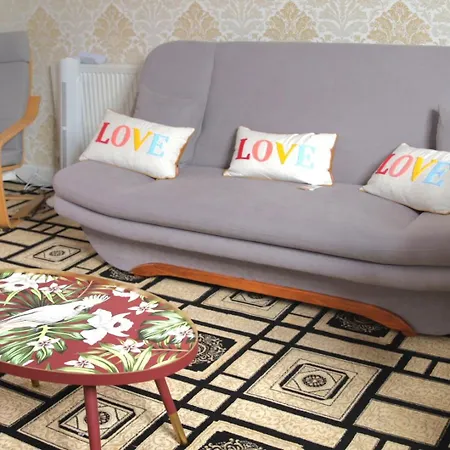 Stylish 3-bed House Near Mcr Victoria & Centre *