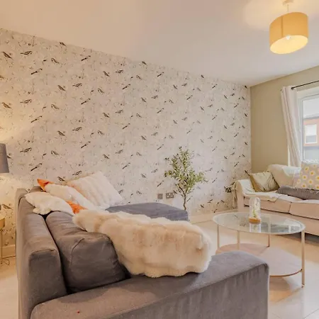 Gemstone Emerald - Cooplive - Etihad - Free Parking * Manchester