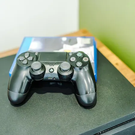 Tatil Evi New Cosy 2br | Pool Table | Parking | Ps4 + Games Manchester