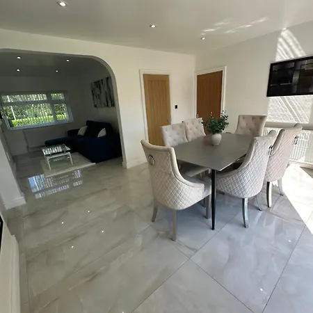 Luxe Retreat Дом отдыха *